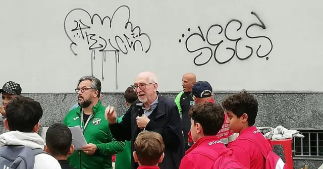 La benedizione di Don Alessandro per una nuova stagione sportiva ricordando e citando Nelson Mandela, vero amante del vero sport per tutti! La festa è proseguita con la merenda con castagne, vino e sorprese musicali! Grazie a tutti!

#bresso4xsempre 
#season2627